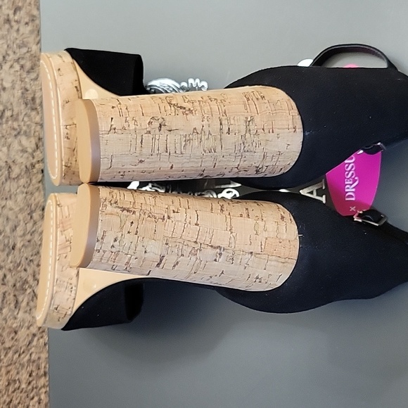 Vince Camuto Black Suede Ciestie Cork Platform Ankle Strap Peep-Toe Sand… - Picture 11 of 15